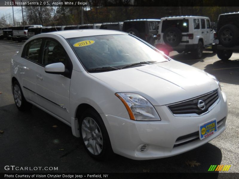 Aspen White / Beige 2011 Nissan Sentra 2.0 S
