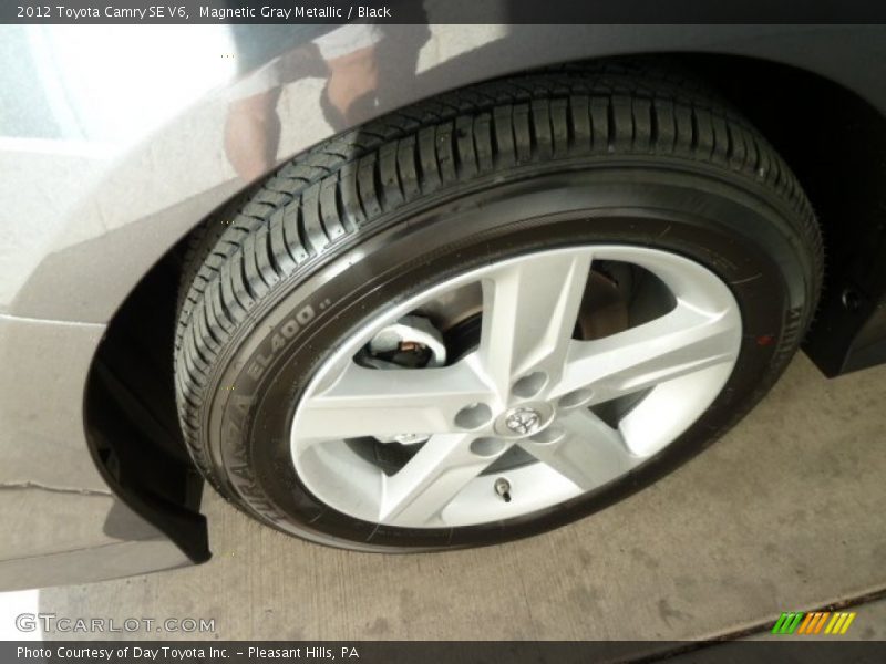 Magnetic Gray Metallic / Black 2012 Toyota Camry SE V6