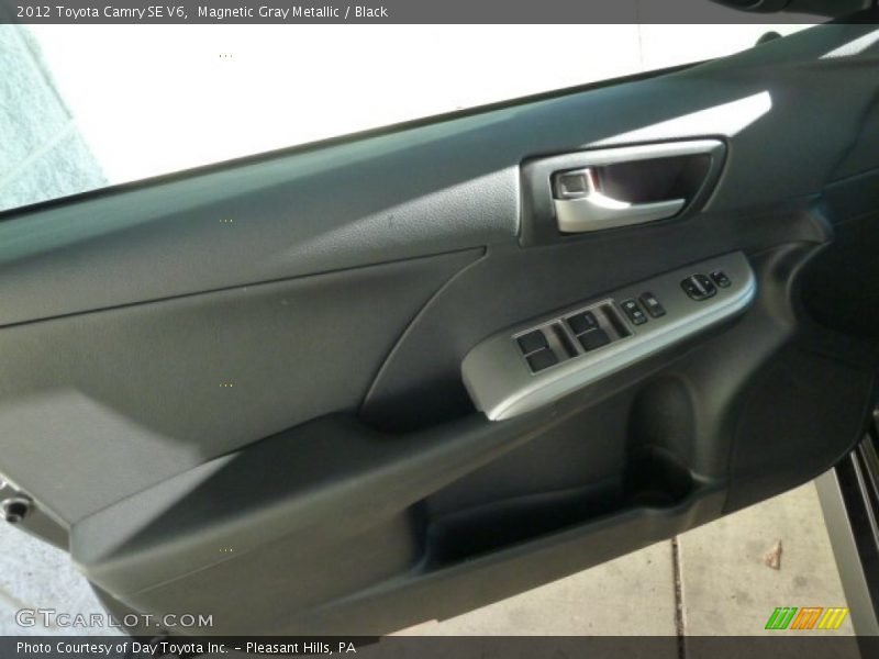 Magnetic Gray Metallic / Black 2012 Toyota Camry SE V6