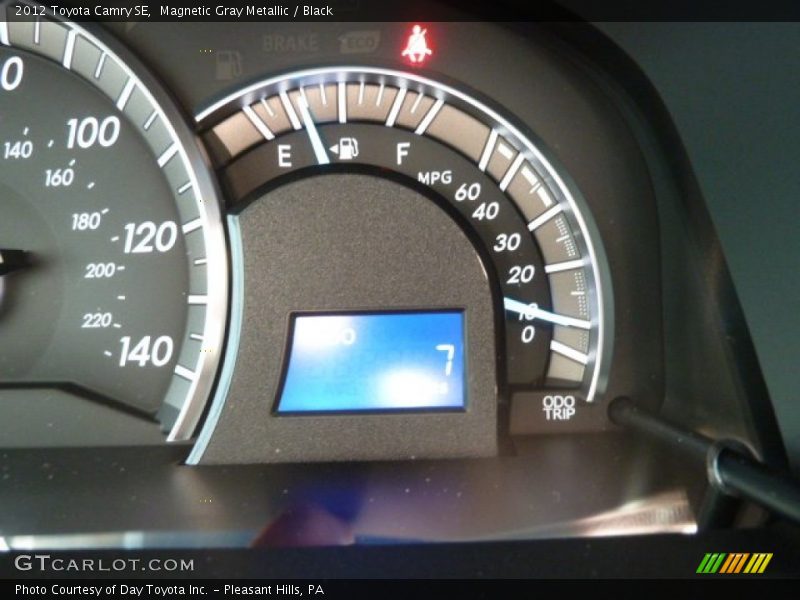 Magnetic Gray Metallic / Black 2012 Toyota Camry SE