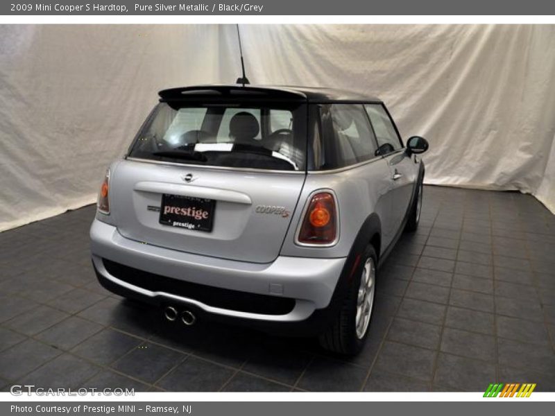 Pure Silver Metallic / Black/Grey 2009 Mini Cooper S Hardtop