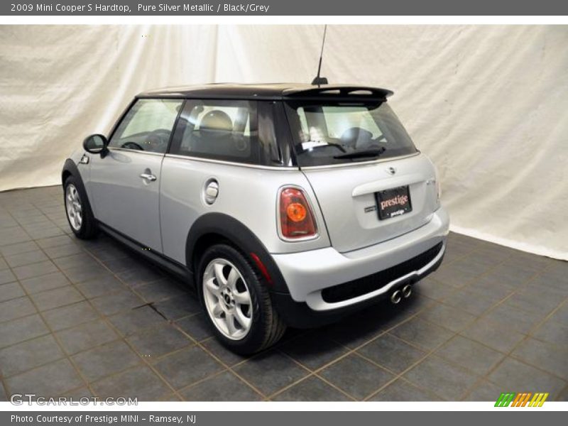 Pure Silver Metallic / Black/Grey 2009 Mini Cooper S Hardtop