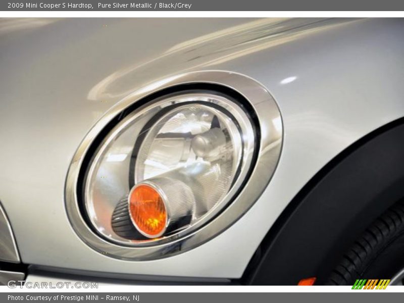 Pure Silver Metallic / Black/Grey 2009 Mini Cooper S Hardtop