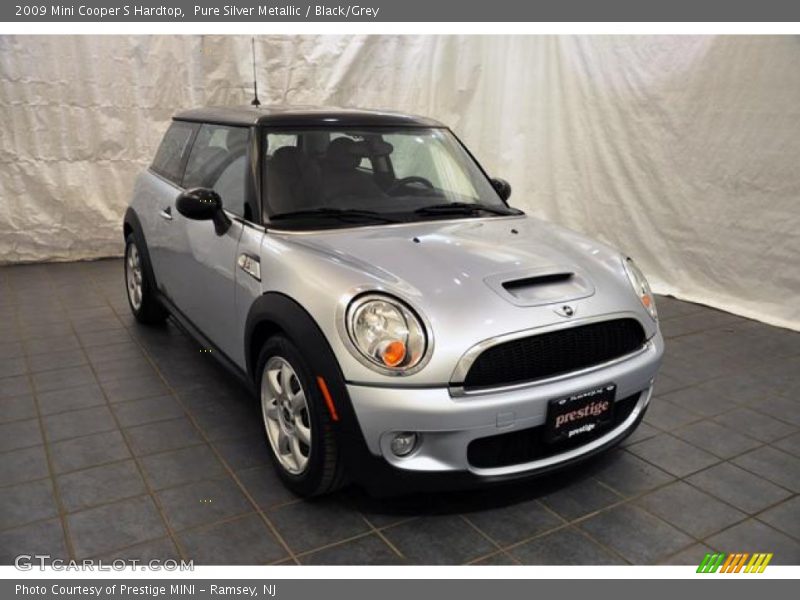 Pure Silver Metallic / Black/Grey 2009 Mini Cooper S Hardtop