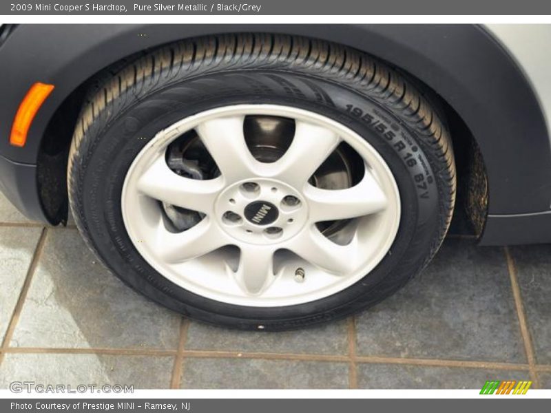 Pure Silver Metallic / Black/Grey 2009 Mini Cooper S Hardtop