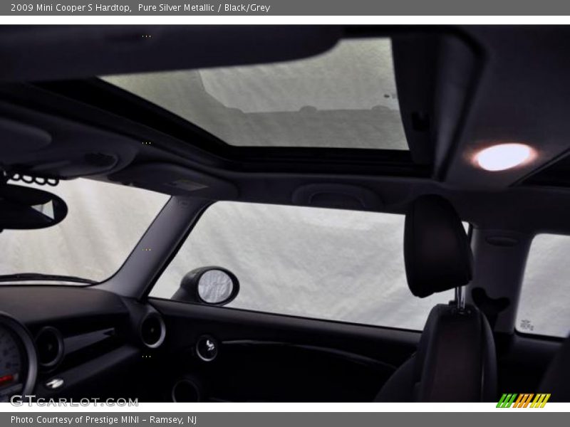 Pure Silver Metallic / Black/Grey 2009 Mini Cooper S Hardtop