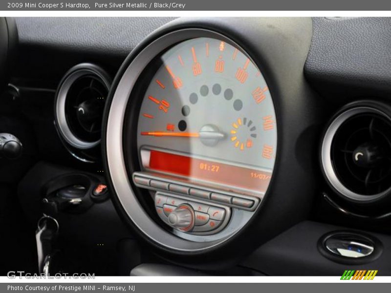 Pure Silver Metallic / Black/Grey 2009 Mini Cooper S Hardtop