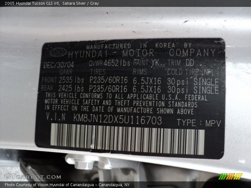 Sahara Silver / Gray 2005 Hyundai Tucson GLS V6