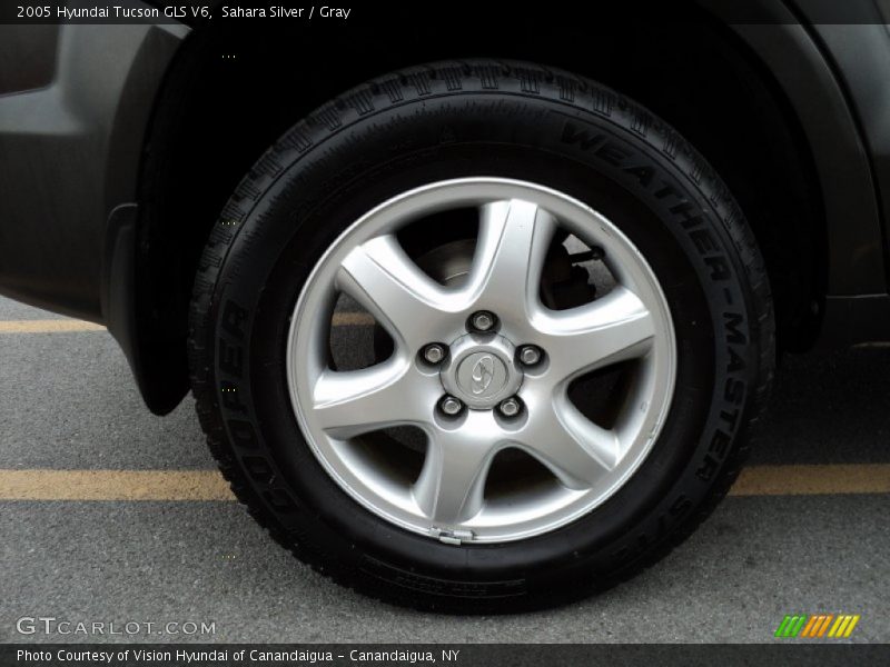 Sahara Silver / Gray 2005 Hyundai Tucson GLS V6