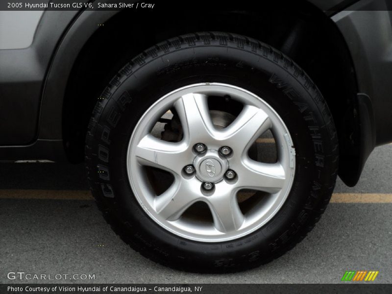 Sahara Silver / Gray 2005 Hyundai Tucson GLS V6