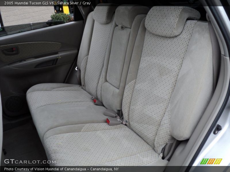 Sahara Silver / Gray 2005 Hyundai Tucson GLS V6