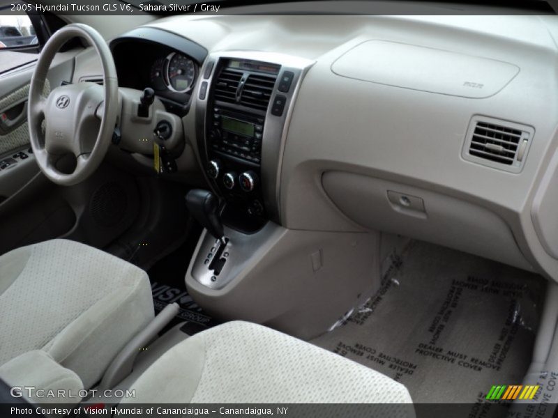 Sahara Silver / Gray 2005 Hyundai Tucson GLS V6