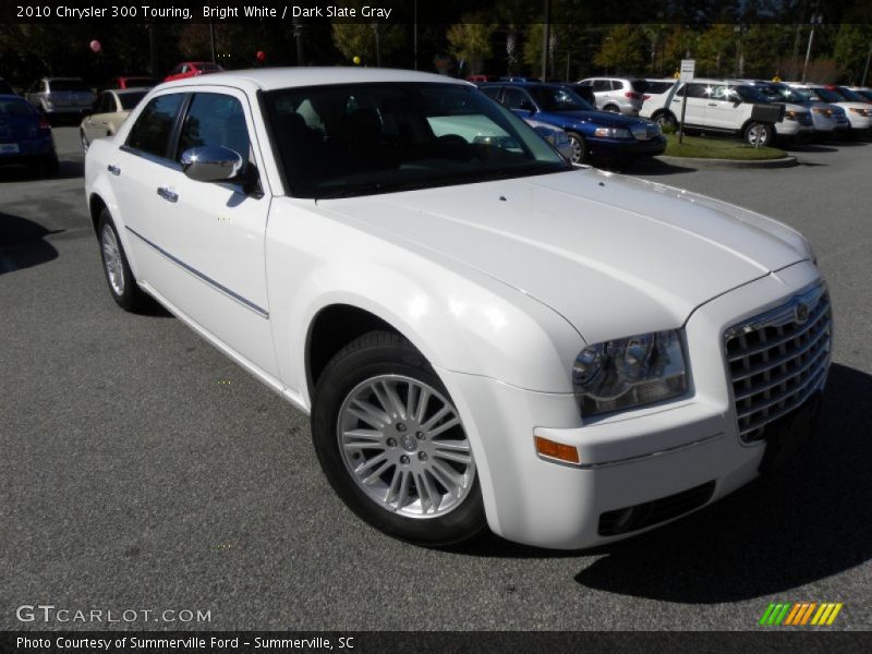 Bright White / Dark Slate Gray 2010 Chrysler 300 Touring