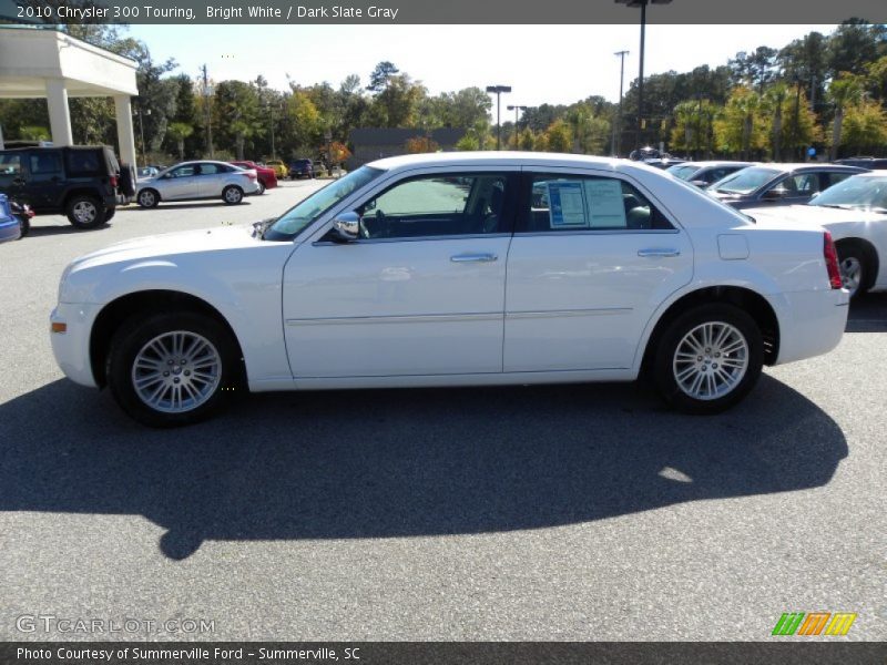 Bright White / Dark Slate Gray 2010 Chrysler 300 Touring