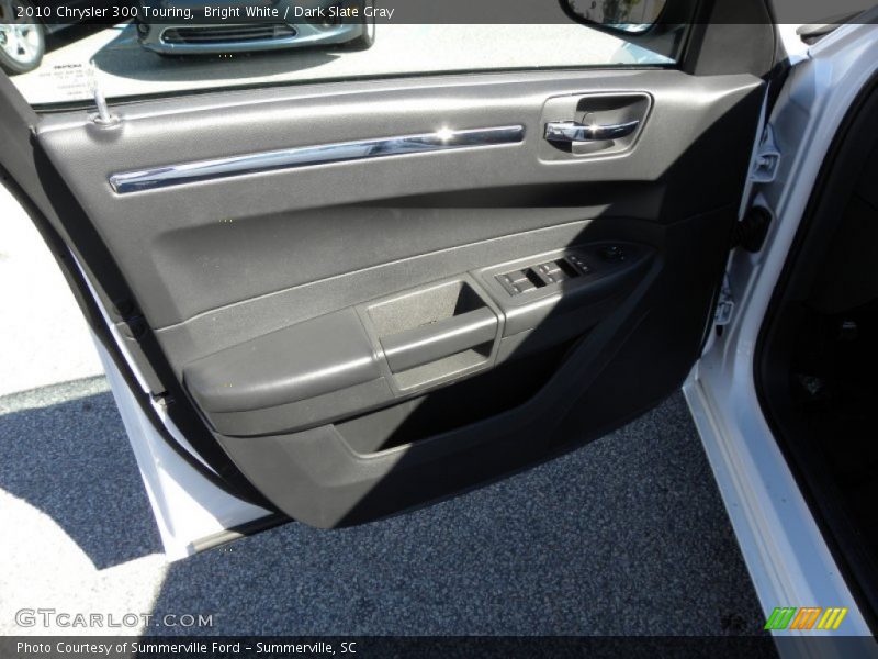 Bright White / Dark Slate Gray 2010 Chrysler 300 Touring
