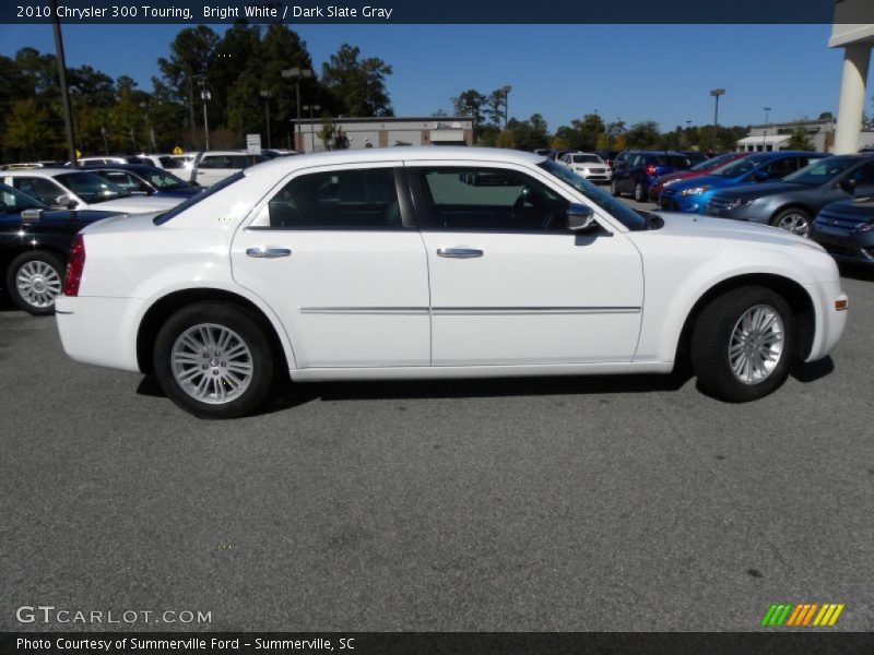 Bright White / Dark Slate Gray 2010 Chrysler 300 Touring