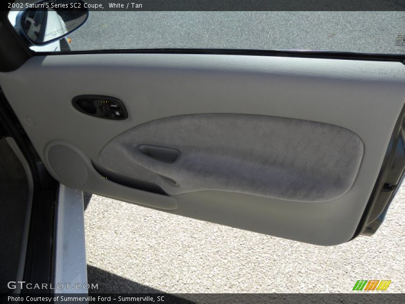 White / Tan 2002 Saturn S Series SC2 Coupe
