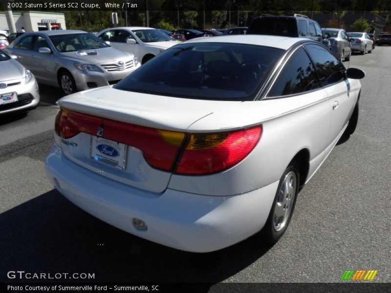 White / Tan 2002 Saturn S Series SC2 Coupe