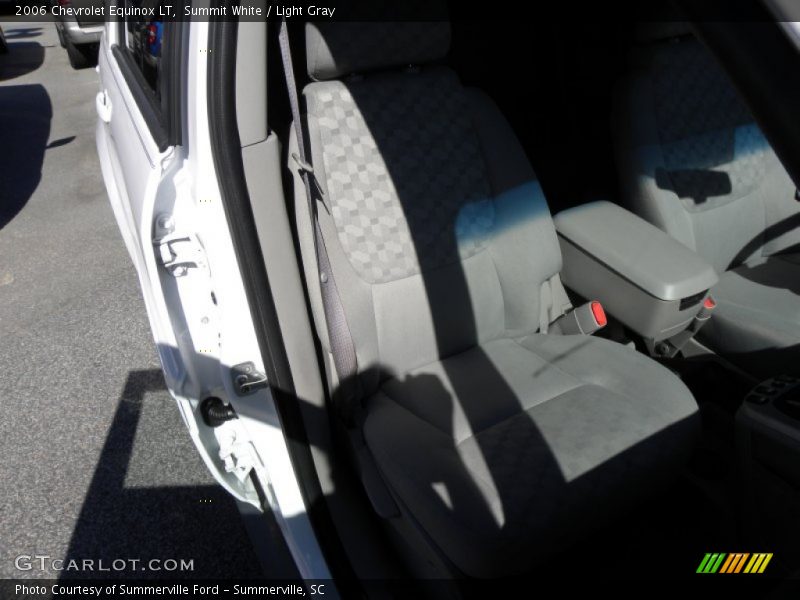 Summit White / Light Gray 2006 Chevrolet Equinox LT