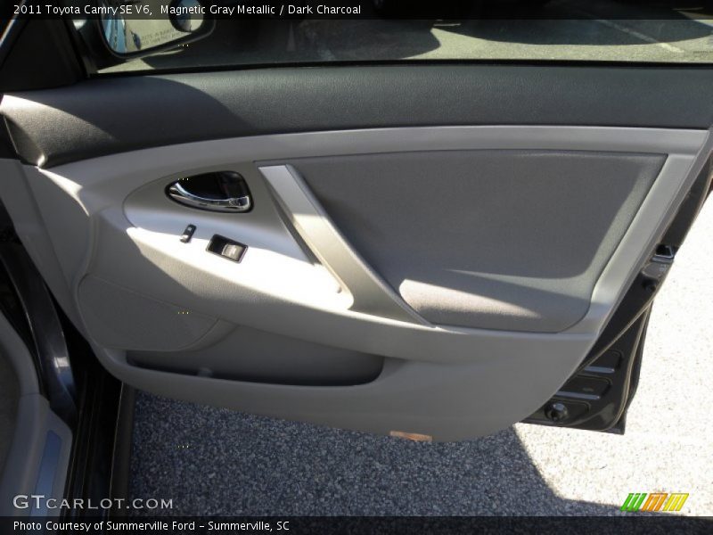 Magnetic Gray Metallic / Dark Charcoal 2011 Toyota Camry SE V6