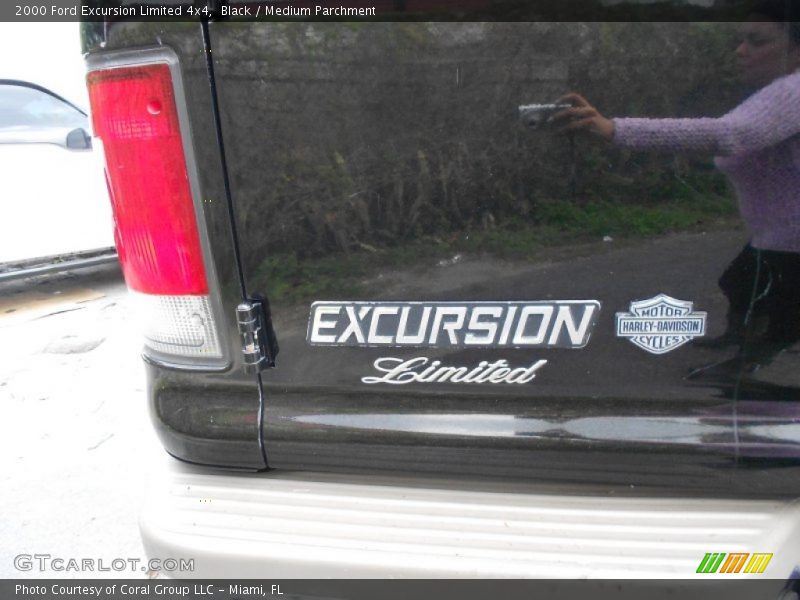 Black / Medium Parchment 2000 Ford Excursion Limited 4x4