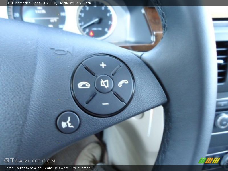 Arctic White / Black 2011 Mercedes-Benz GLK 350