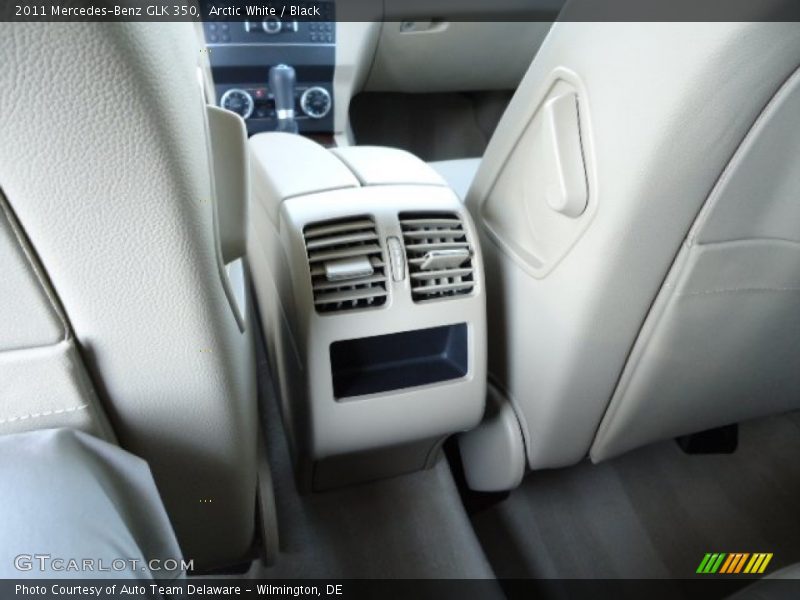 Arctic White / Black 2011 Mercedes-Benz GLK 350
