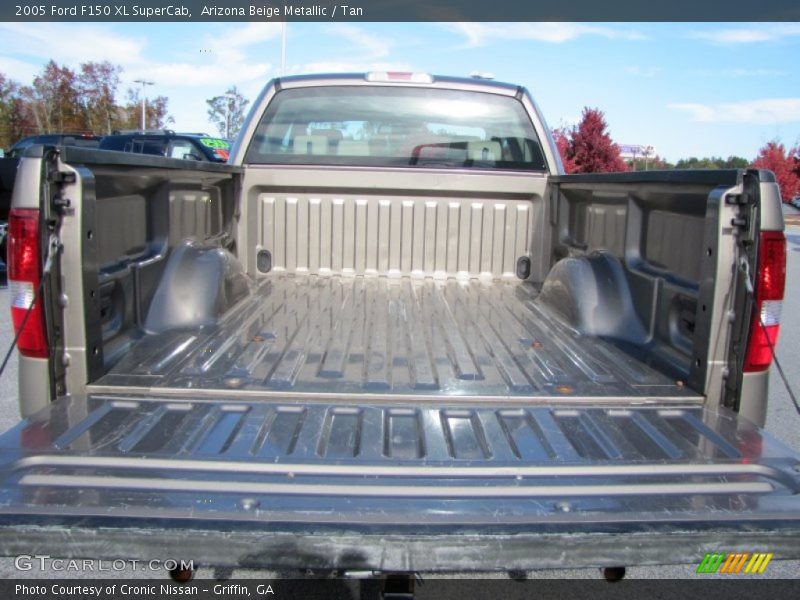 Arizona Beige Metallic / Tan 2005 Ford F150 XL SuperCab