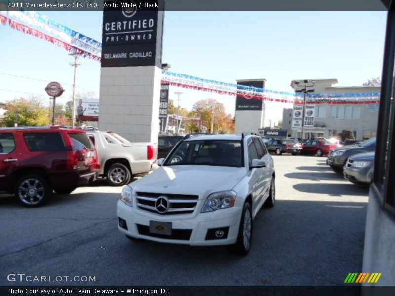 Arctic White / Black 2011 Mercedes-Benz GLK 350