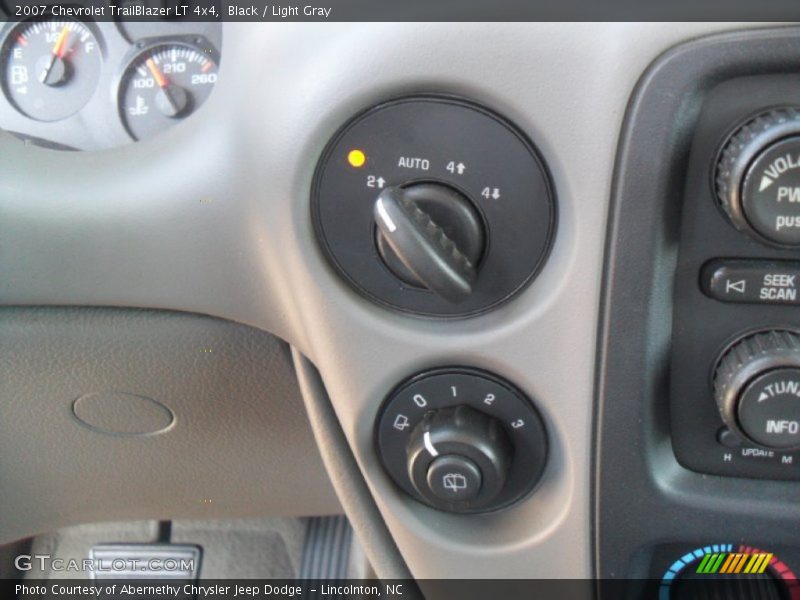 Black / Light Gray 2007 Chevrolet TrailBlazer LT 4x4