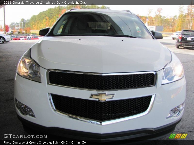 White / Dark Gray/Light Gray 2012 Chevrolet Traverse LS
