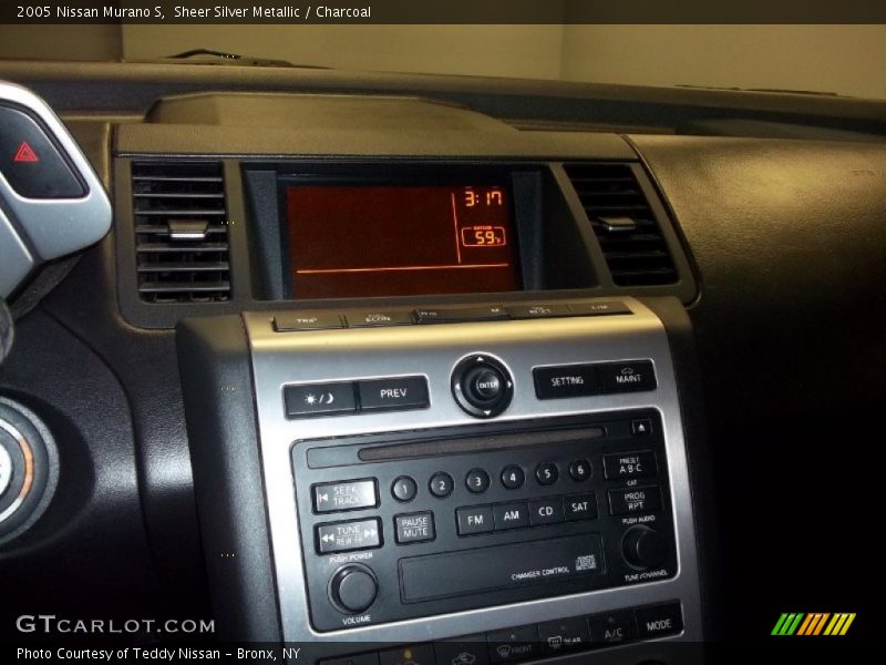 Sheer Silver Metallic / Charcoal 2005 Nissan Murano S
