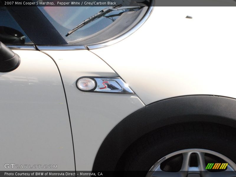 Pepper White / Grey/Carbon Black 2007 Mini Cooper S Hardtop