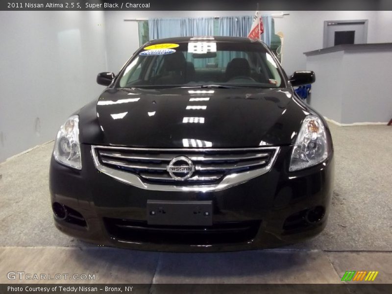 Super Black / Charcoal 2011 Nissan Altima 2.5 S