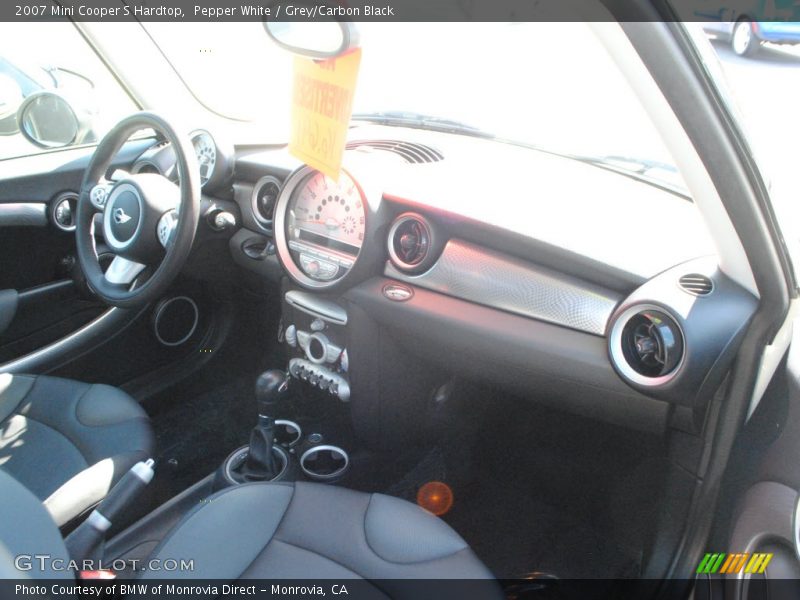 Pepper White / Grey/Carbon Black 2007 Mini Cooper S Hardtop