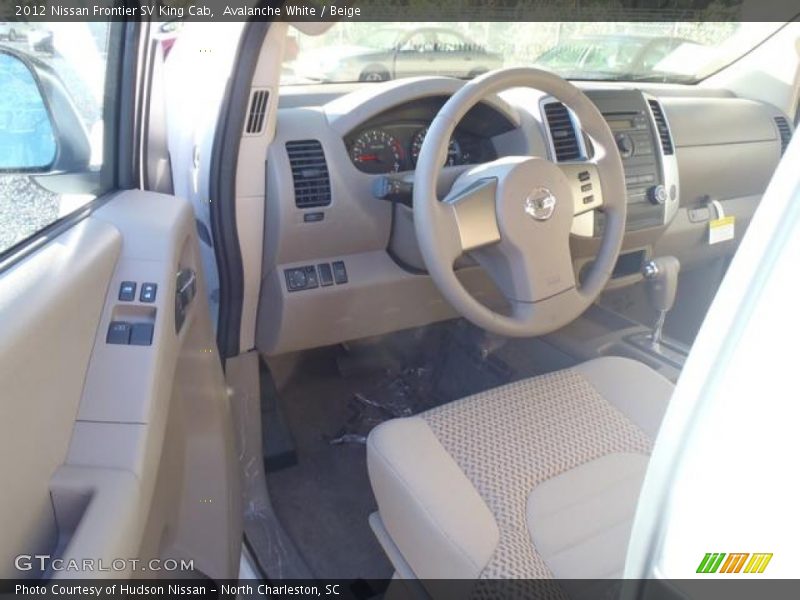 Avalanche White / Beige 2012 Nissan Frontier SV King Cab