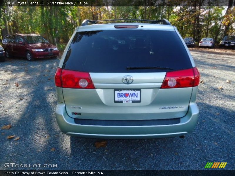 Silver Pine Mica / Taupe 2009 Toyota Sienna LE