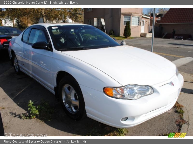 Bright White / Ebony 2000 Chevrolet Monte Carlo SS