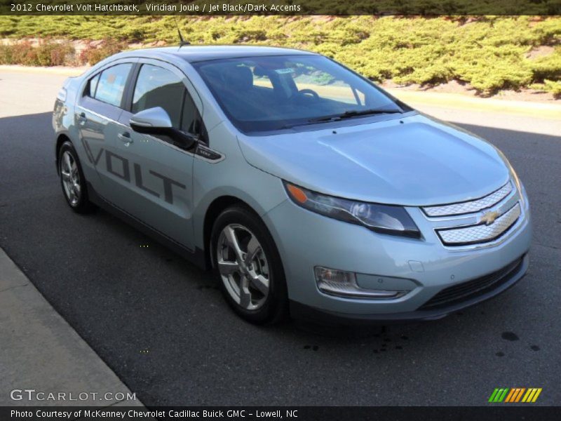 Front 3/4 View of 2012 Volt Hatchback