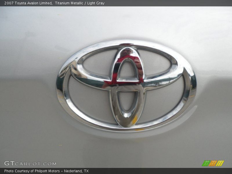 Titanium Metallic / Light Gray 2007 Toyota Avalon Limited