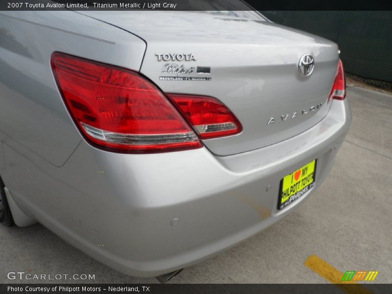 Titanium Metallic / Light Gray 2007 Toyota Avalon Limited