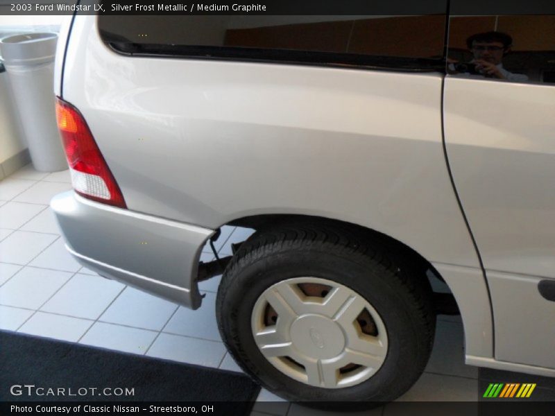 Silver Frost Metallic / Medium Graphite 2003 Ford Windstar LX