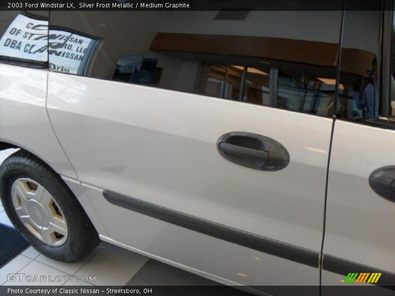 Silver Frost Metallic / Medium Graphite 2003 Ford Windstar LX