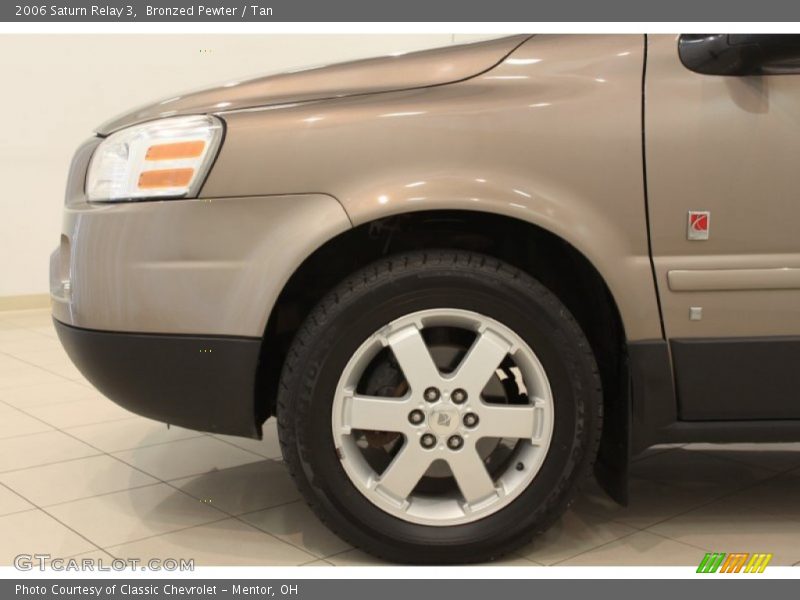 Bronzed Pewter / Tan 2006 Saturn Relay 3