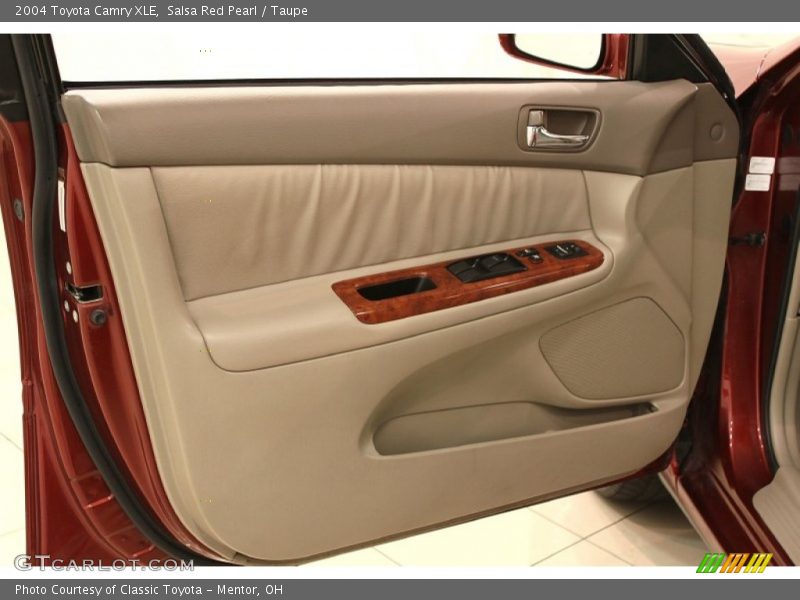 Salsa Red Pearl / Taupe 2004 Toyota Camry XLE