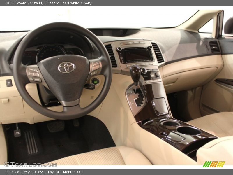 Blizzard Pearl White / Ivory 2011 Toyota Venza I4