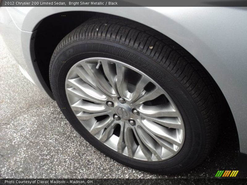 Bright Silver Metallic / Black 2012 Chrysler 200 Limited Sedan
