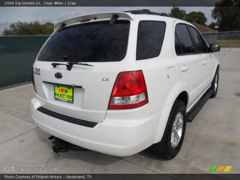 Clear White / Gray 2006 Kia Sorento LX