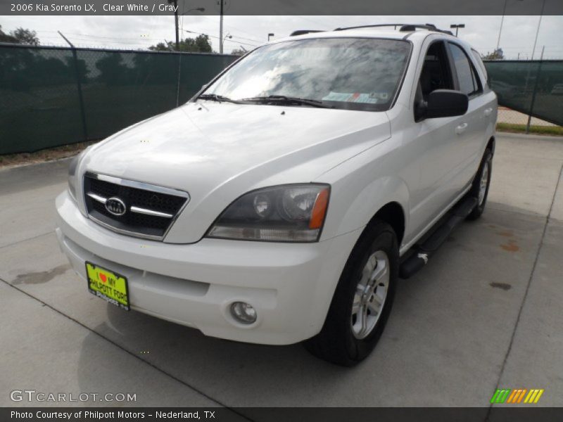 Clear White / Gray 2006 Kia Sorento LX