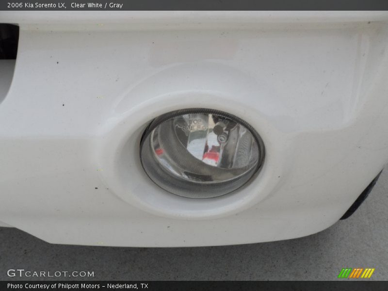 Clear White / Gray 2006 Kia Sorento LX